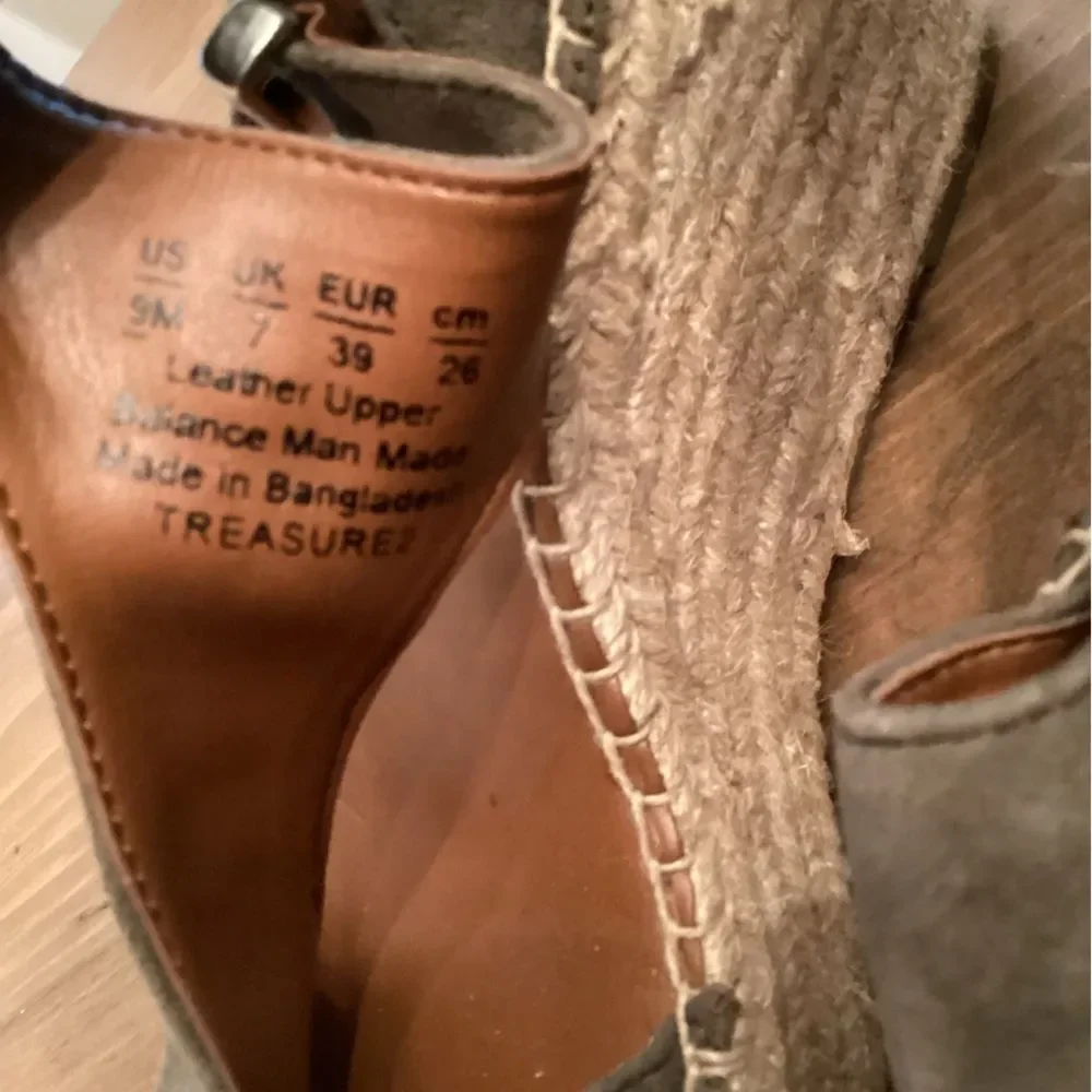 FRANCO SARTO SIZE 9M OLIVE GREEN TREASURE 2 ESPADRILLE WEDGE SANDAL